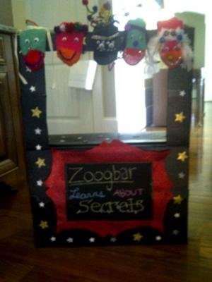 Play therapy puppet theater: Zoogbar