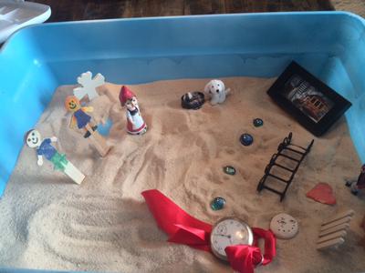 Sand Tray THerapy Nature Tray 3